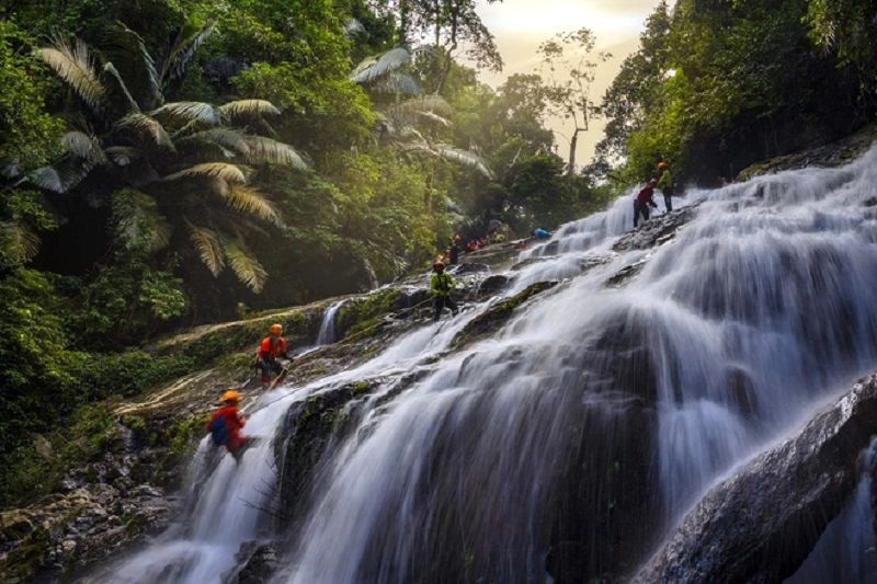 khám phá mạo hiểm