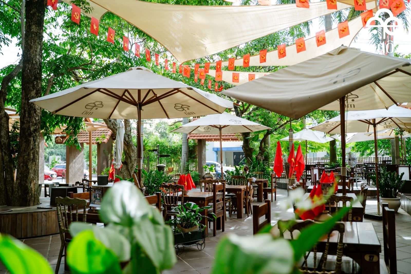 Không gian sống ảo tràn ngập lòng yêu nước