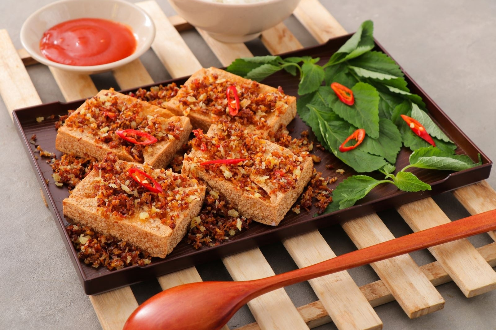 Nhung-quan-an-chay-ngon-o-dong-hoi
